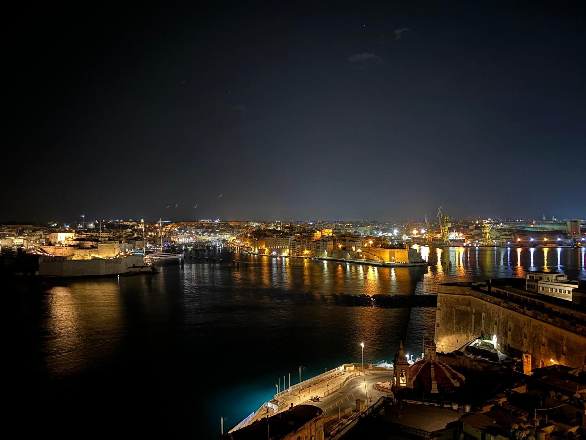 Grand Harbour Hotel Valletta Exteriör bild