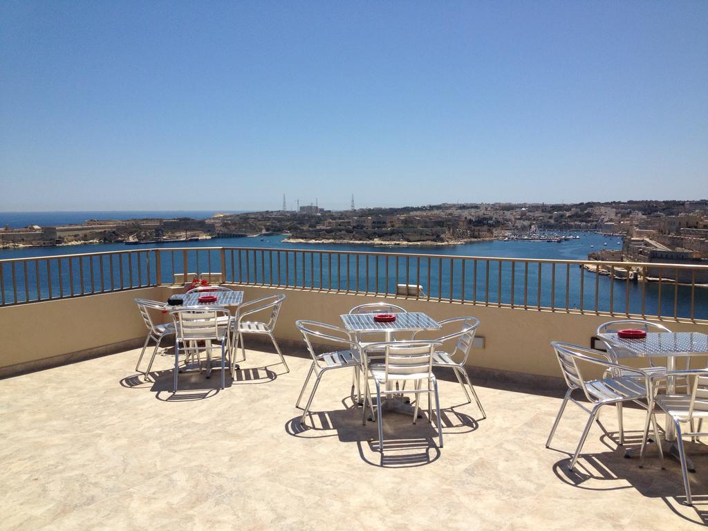 Grand Harbour Hotel Valletta Exteriör bild